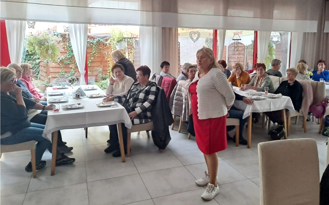 W dniu dzisiejszym Seniorzy z Pawonkowa, Lisowa oraz Woźnik odbyli jedną z trzech zaplanowanych wizyt studyjnych: Jaworzno, Gliwice, Pszczyna w ramach projektu „Senior, Zaangażowany Obywatel”.